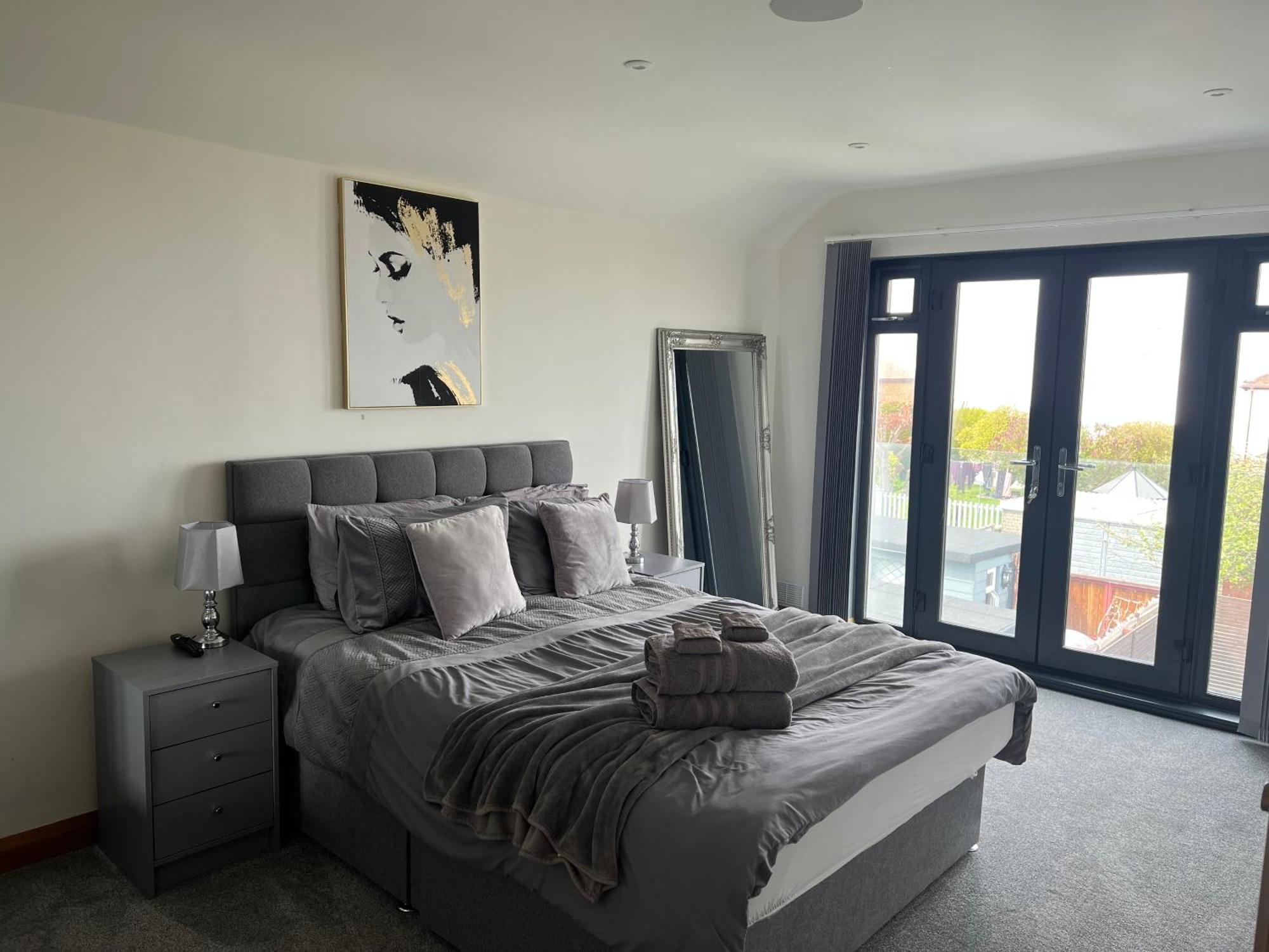 Broadway Beach Home With Hot Tub Herne Bay Exterior foto