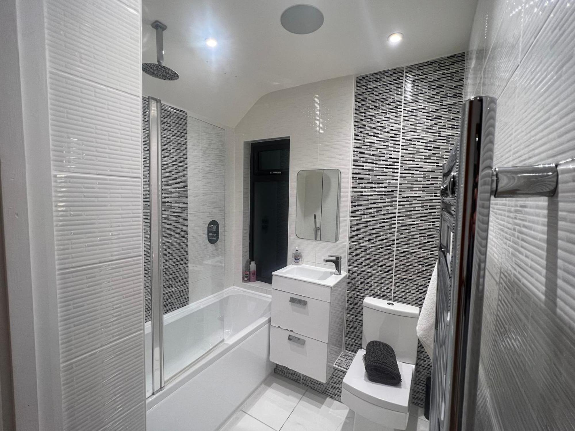 Broadway Beach Home With Hot Tub Herne Bay Exterior foto